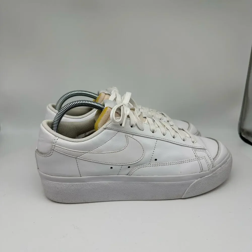 Nike Women's Blazer Low Platform Triple White Sneaker Size 9 - Picture 11 of 16
